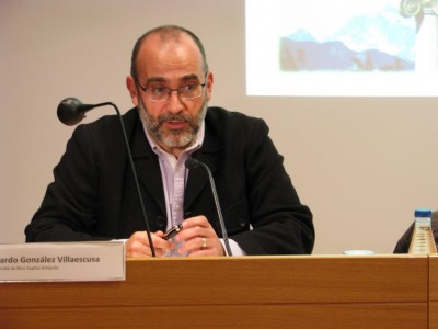 Ricardo González durant la seva conferència, el 15 de febrer a l'ICAC.