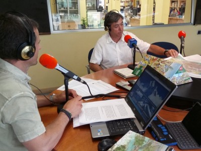 Hugo Prades (dreta) durant l'entrevista a Tarragona Ràdio.