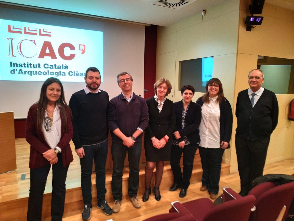 Canino amb el tribunal i  els directors de tesi