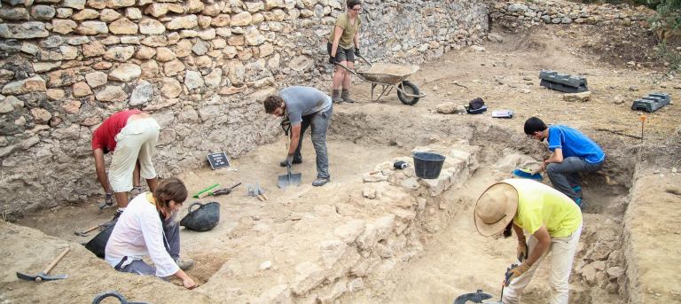 IV Curs arqueologia RibaRoja_foto excavacions (2017)
