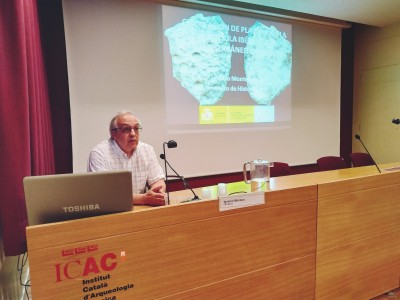 Igancio Montero al IV Seminari en Epigrafia i Arqueometria de l'ICAC de Institut Català d'Arqueologia Clàssica està subjecta a una llicència de Reconeixement-NoComercial-CompartirIgual 4.0 Internacional de Creative Commons
